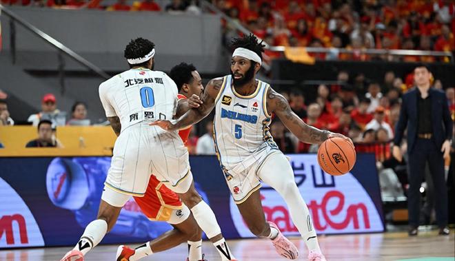 終於回來瞭！超級得分手重返北京首鋼，許利民靠他爭冠